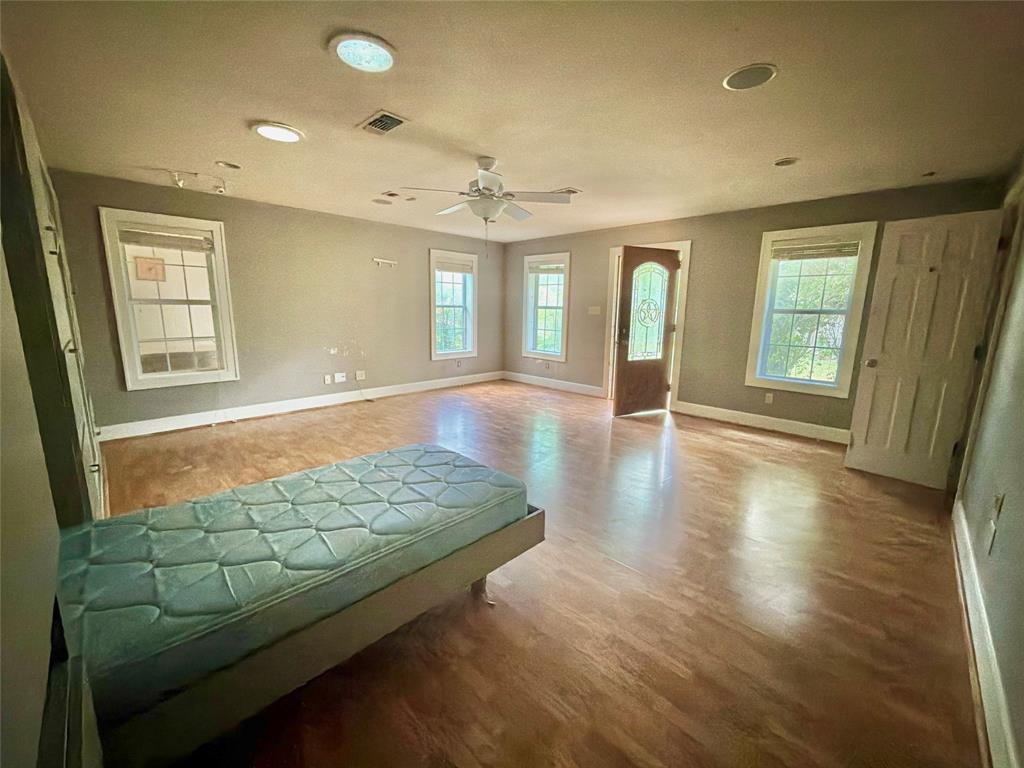 Connellee - Residential