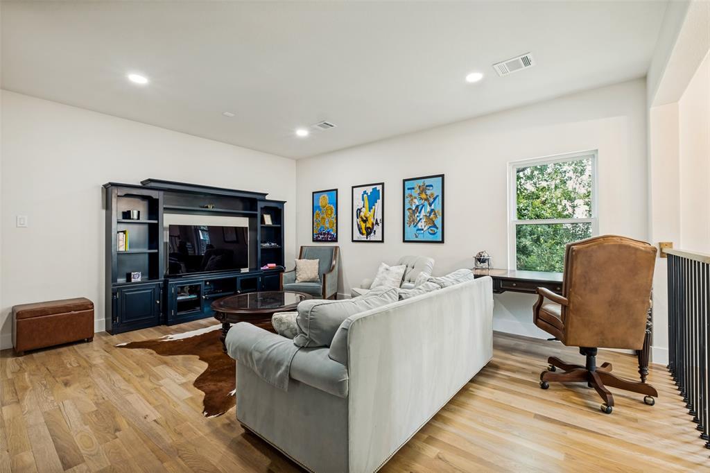 Kensington Gardens 2b - Residential