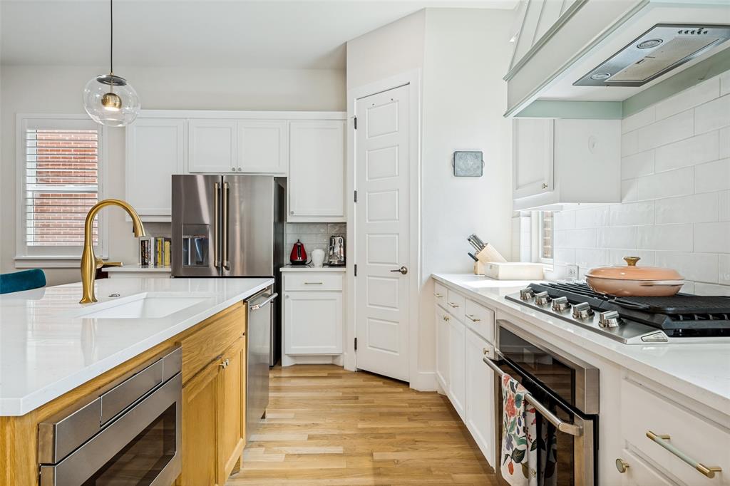 Kensington Gardens 2b - Residential