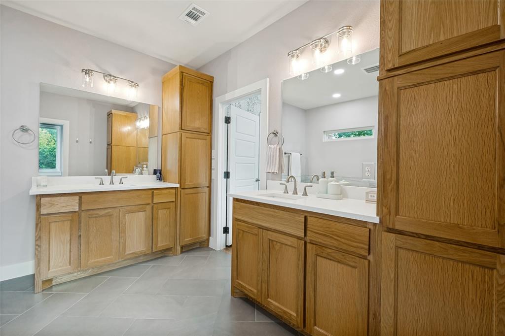 Kensington Gardens 2b - Residential