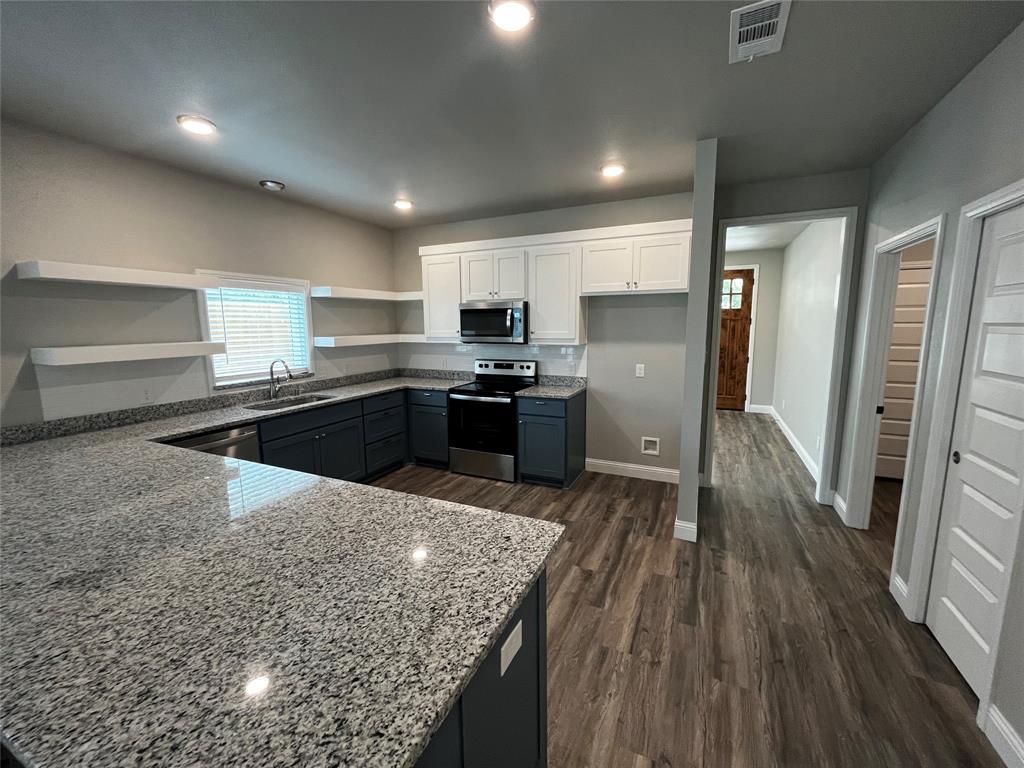 J.L. Everett - Residential Lease
