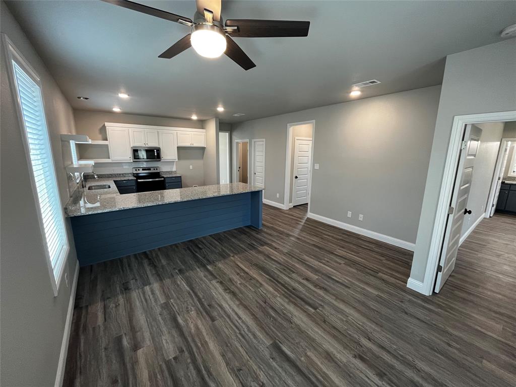 J.L. Everett - Residential Lease