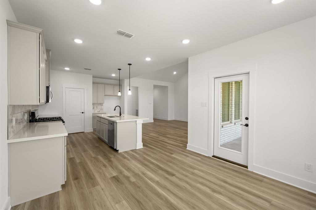Rocky Creek Crossing 60S Sales Phase 1 - Residential