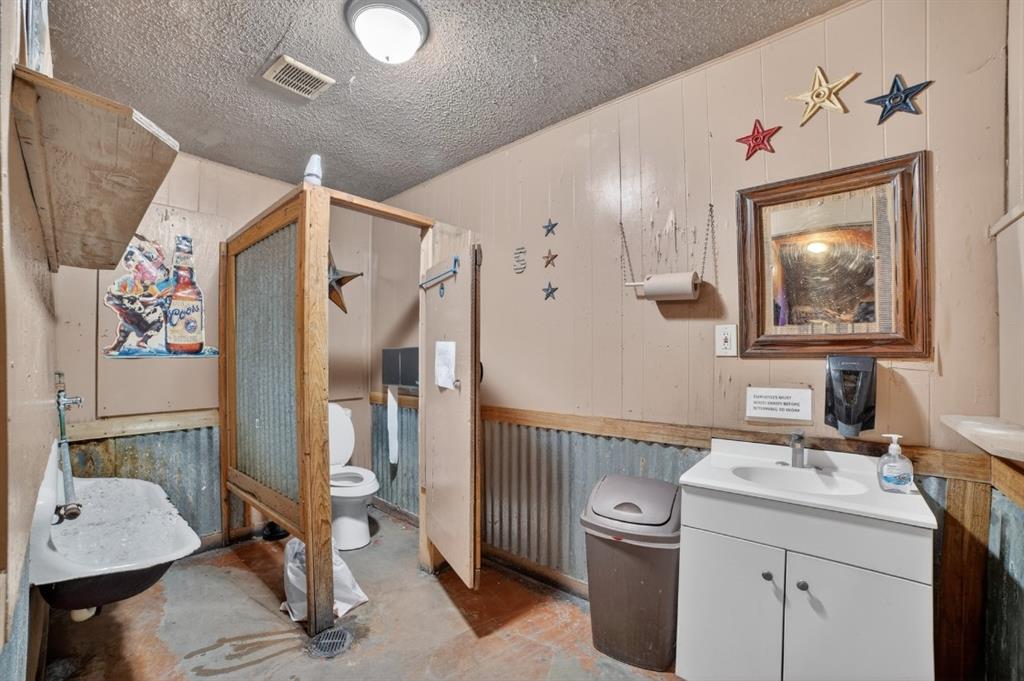 Williams - Commercial Sale