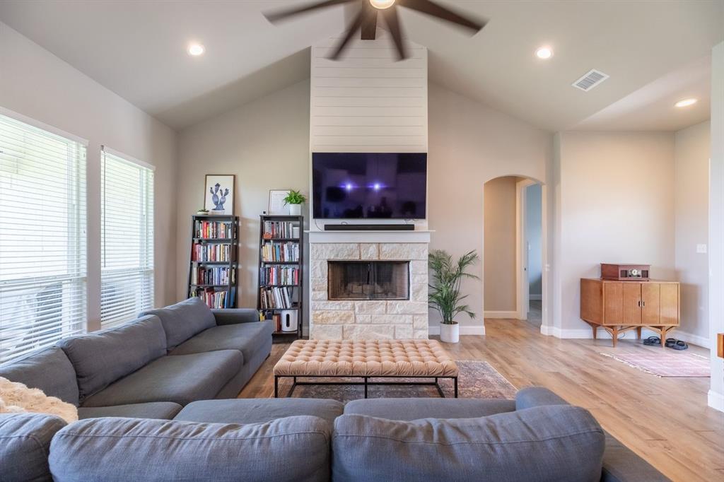 TributesDouble Eagle - Residential