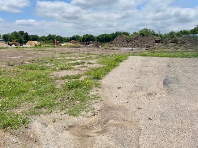 Great location with easy on and off of US-287. Excellent area for an office building or restaurant.