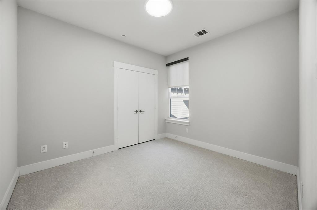 Centre Living at Kings Hwy Condos - Residential