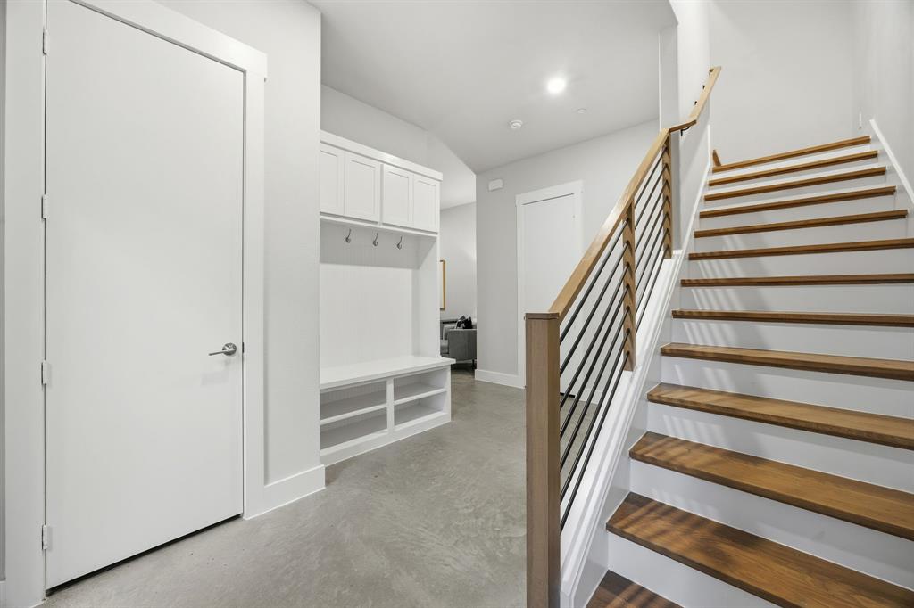 Centre Living at Kings Hwy Condos - Residential