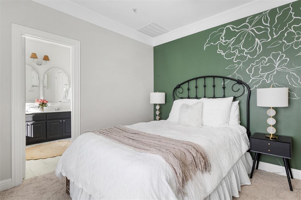 Versaille Condo - Residential Income