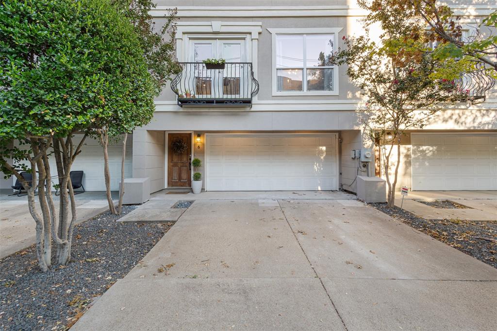 Versaille Condo - Residential Income