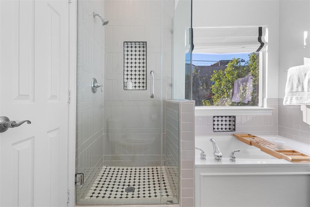 Versaille Condo - Residential Income