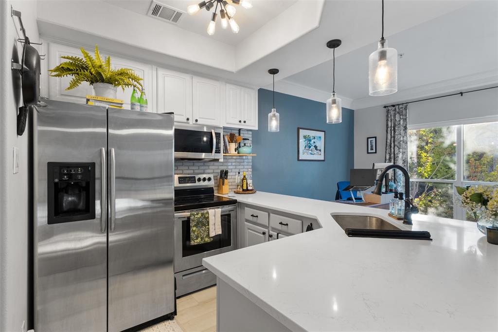 Versaille Condo - Residential Income