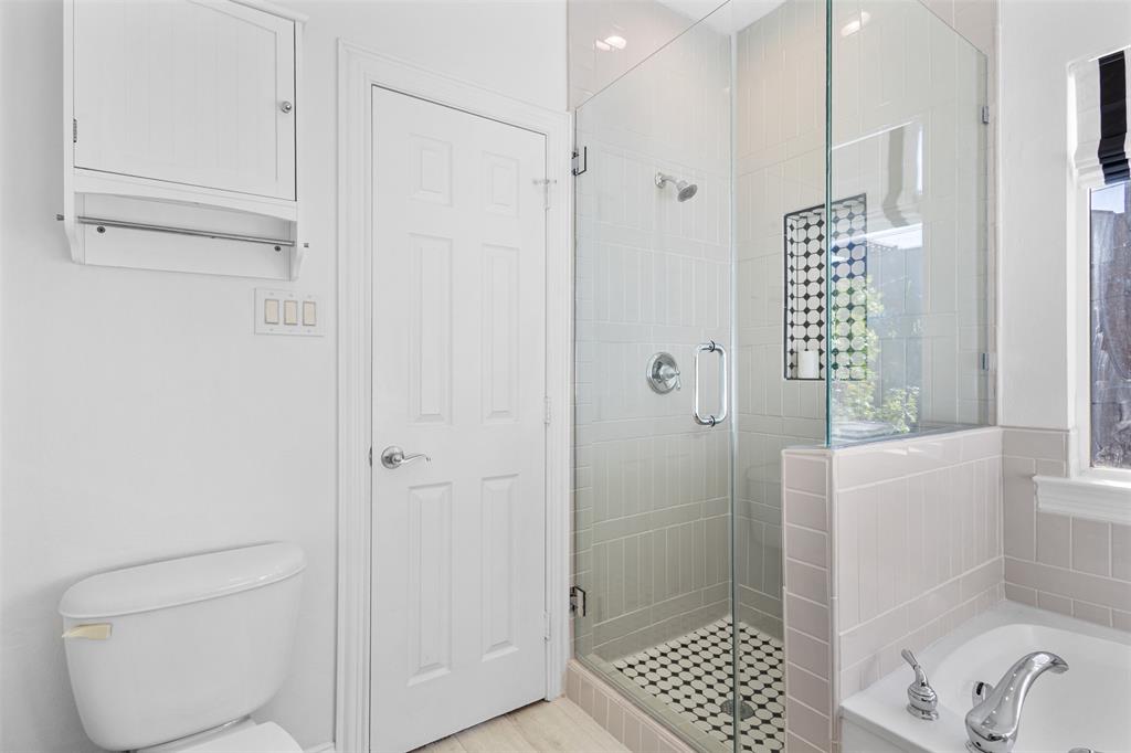 Versaille Condo - Residential Income