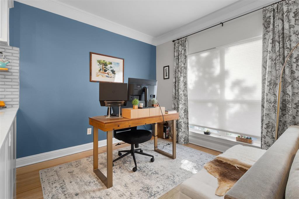 Versaille Condo - Residential Income