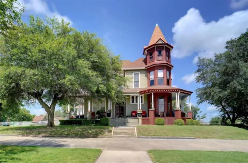 Victorian House - Commercial Sale
