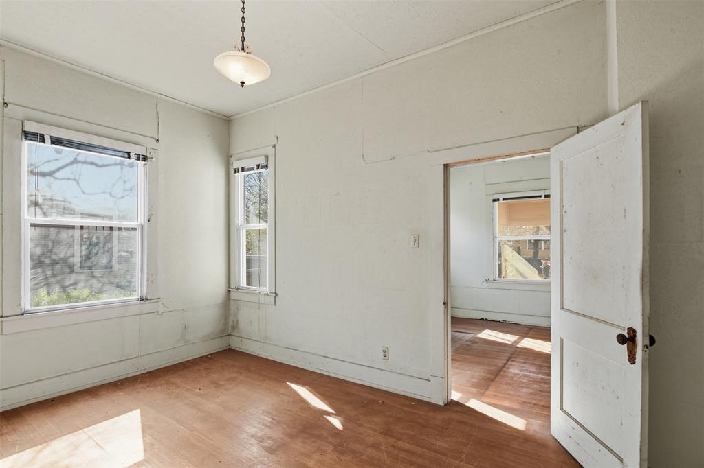Winnetka Heights - Residential