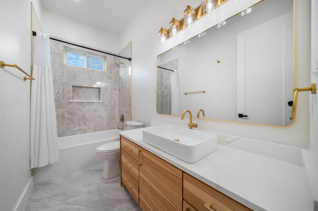 Brown L G Add - Residential