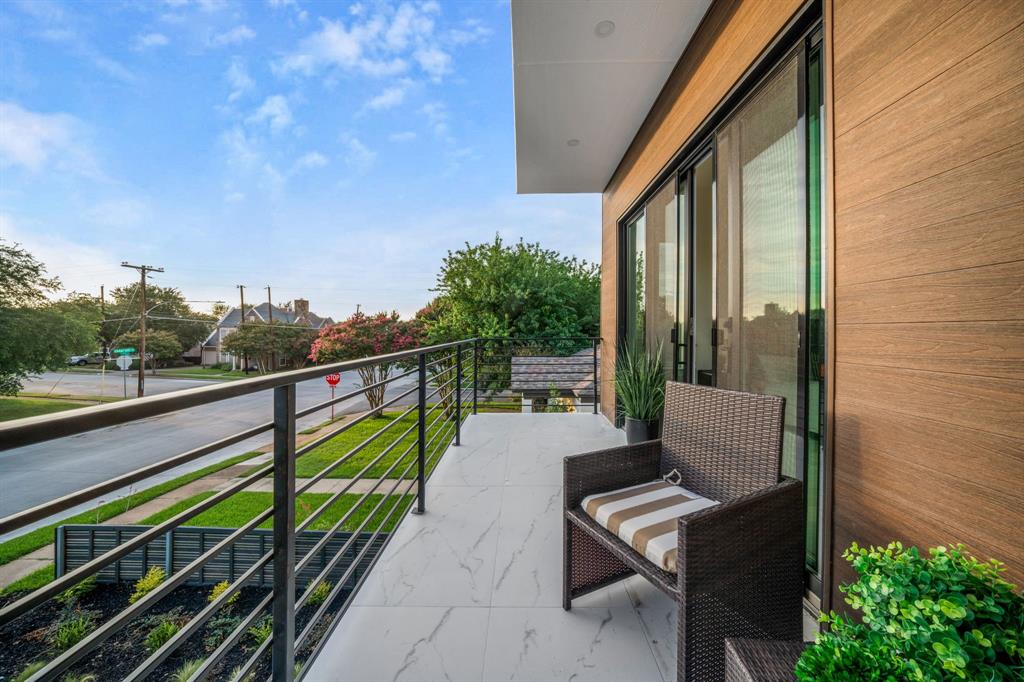 Brown L G Add - Residential