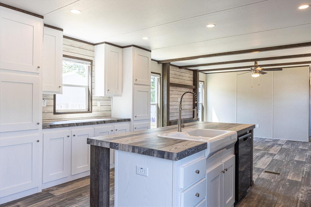 Blue Water Shores - Residential