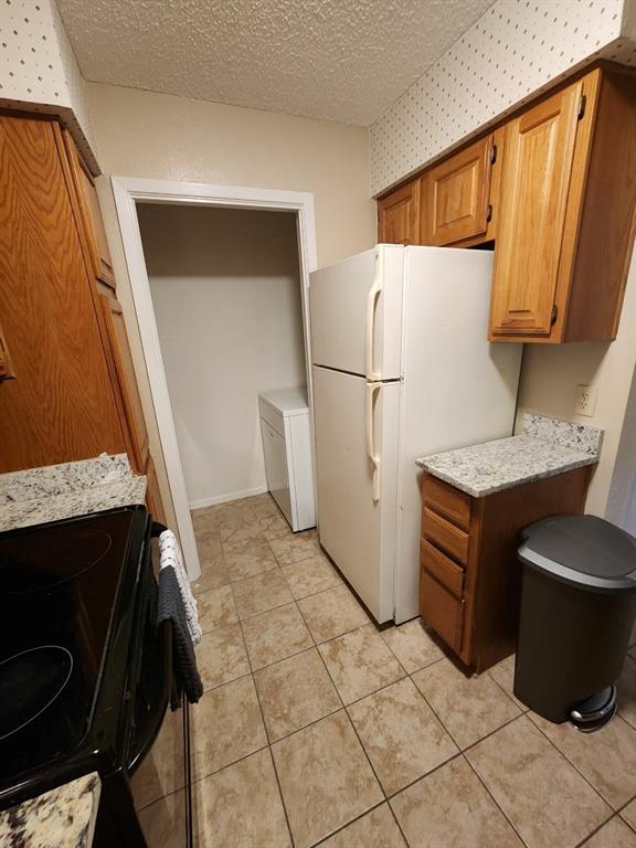 Chasewood Oaks Condo - Residential