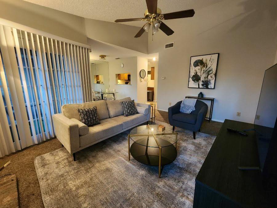 Chasewood Oaks Condo - Residential