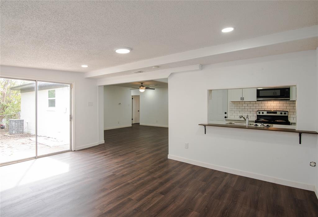 South Hills Park 01 - Residential Lease