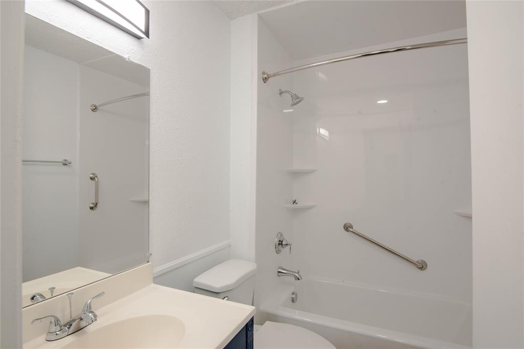 South Hills Park 01 - Residential Lease