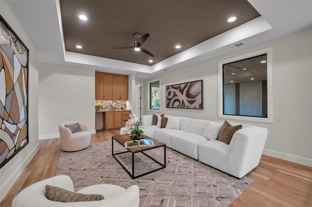 Walnut Crest - Residential