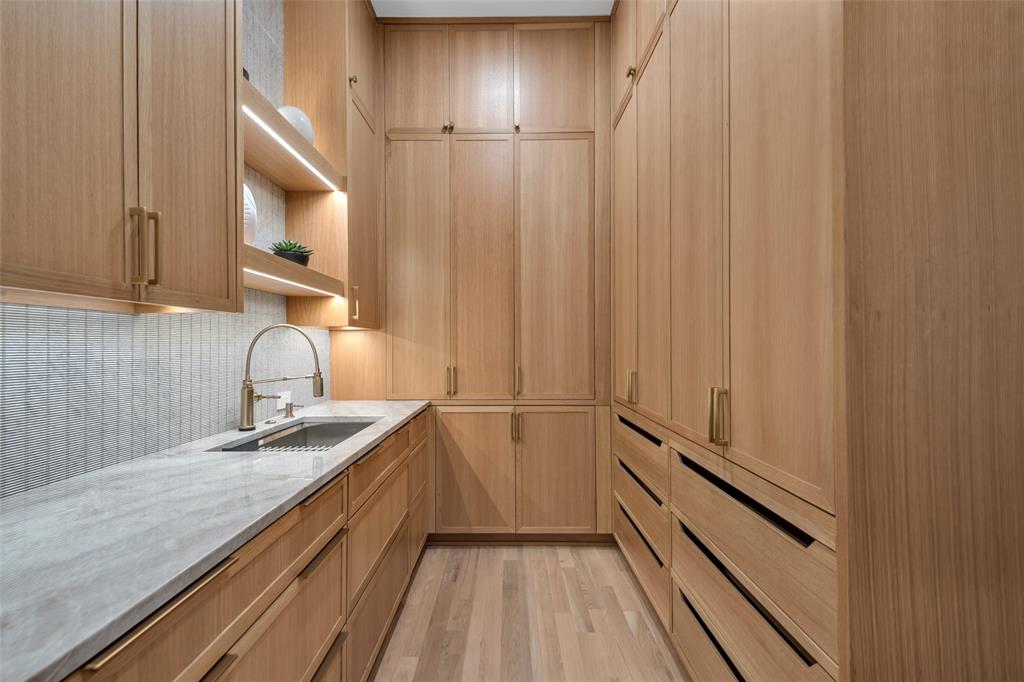 Walnut Crest - Residential