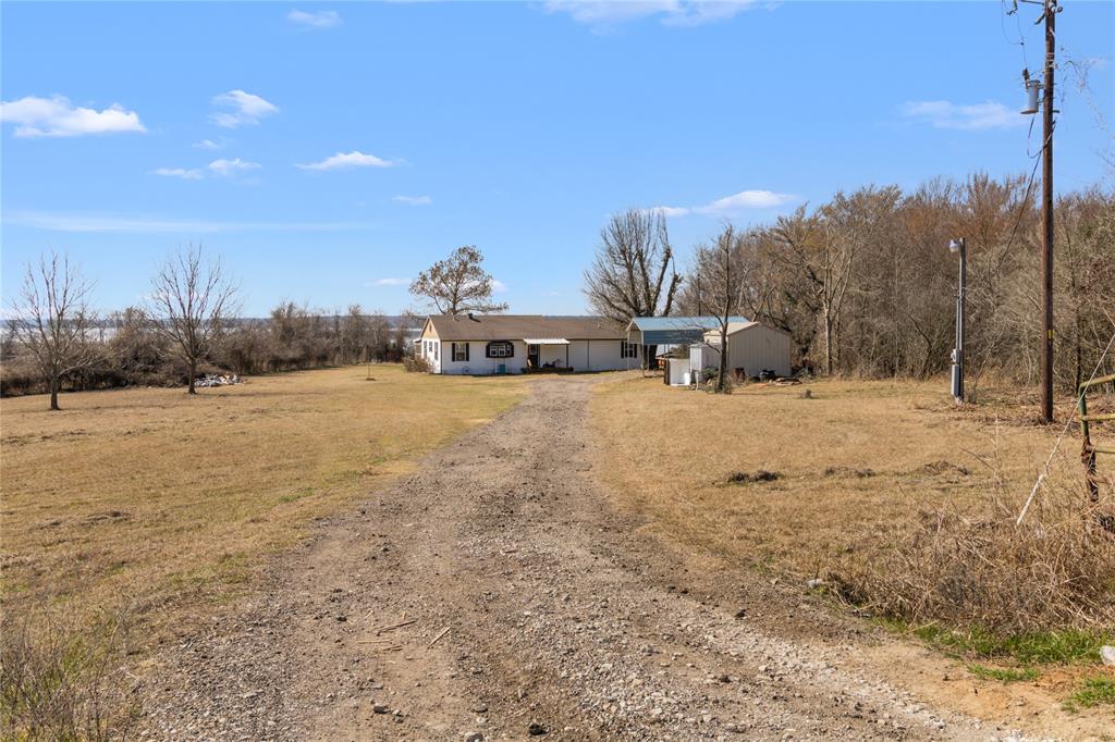 J L Chavert-East Lake Limestone - Residential