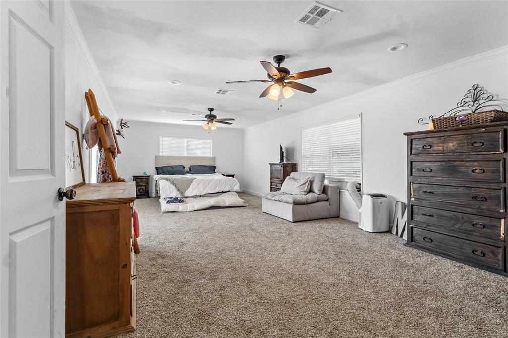 J L Chavert-East Lake Limestone - Residential