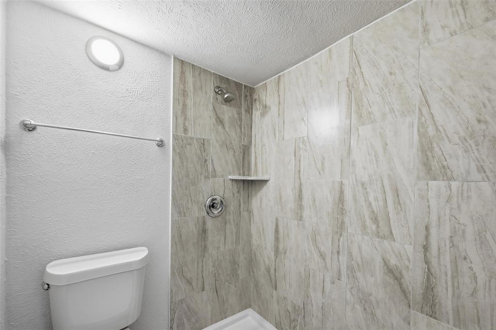 River Oaks Condos - Residential