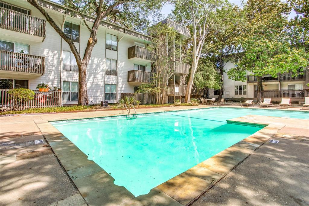 River Oaks Condos - Residential