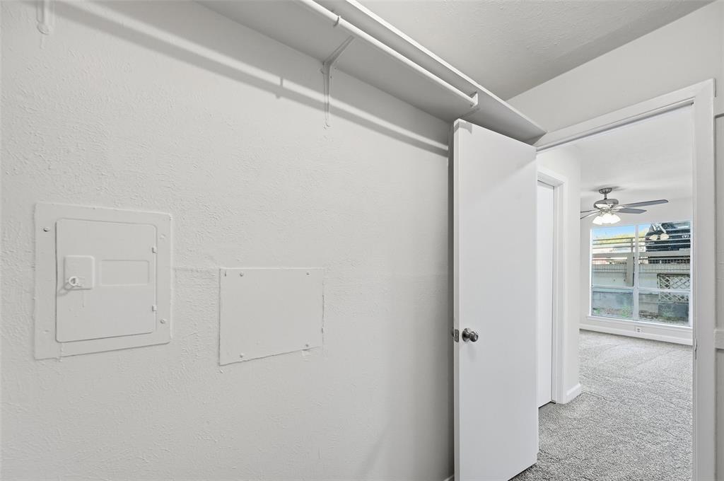 River Oaks Condos - Residential