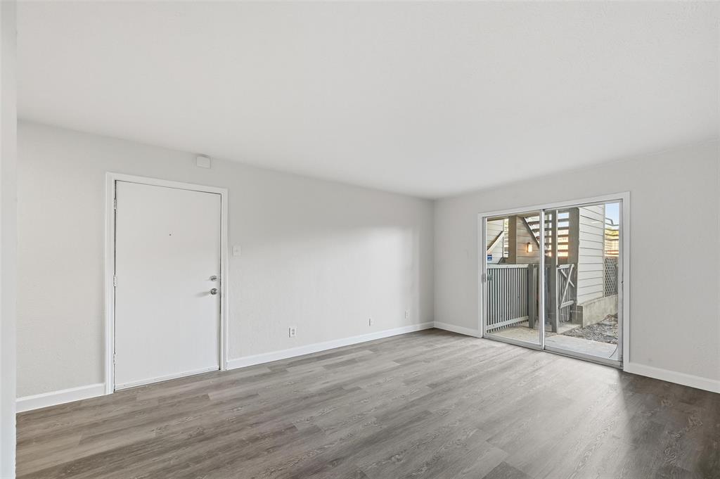 River Oaks Condos - Residential