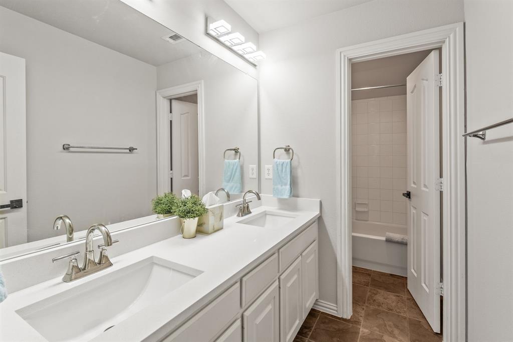 Plantation Resort Lake Brook Farms Ph 7b - Residential