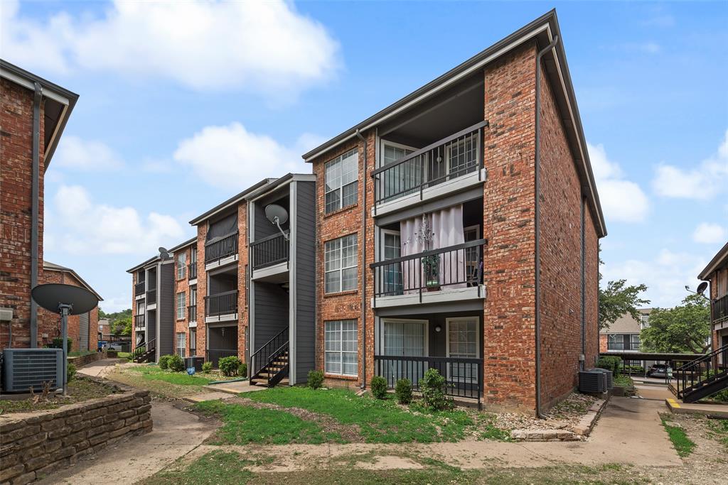 Cimarron Court Condo Ph 1 - Residential