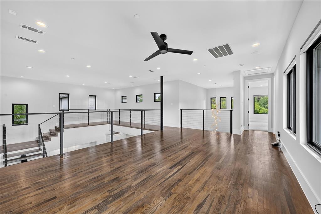 CRESTWAY FOREST ESTATES 2 - Residential