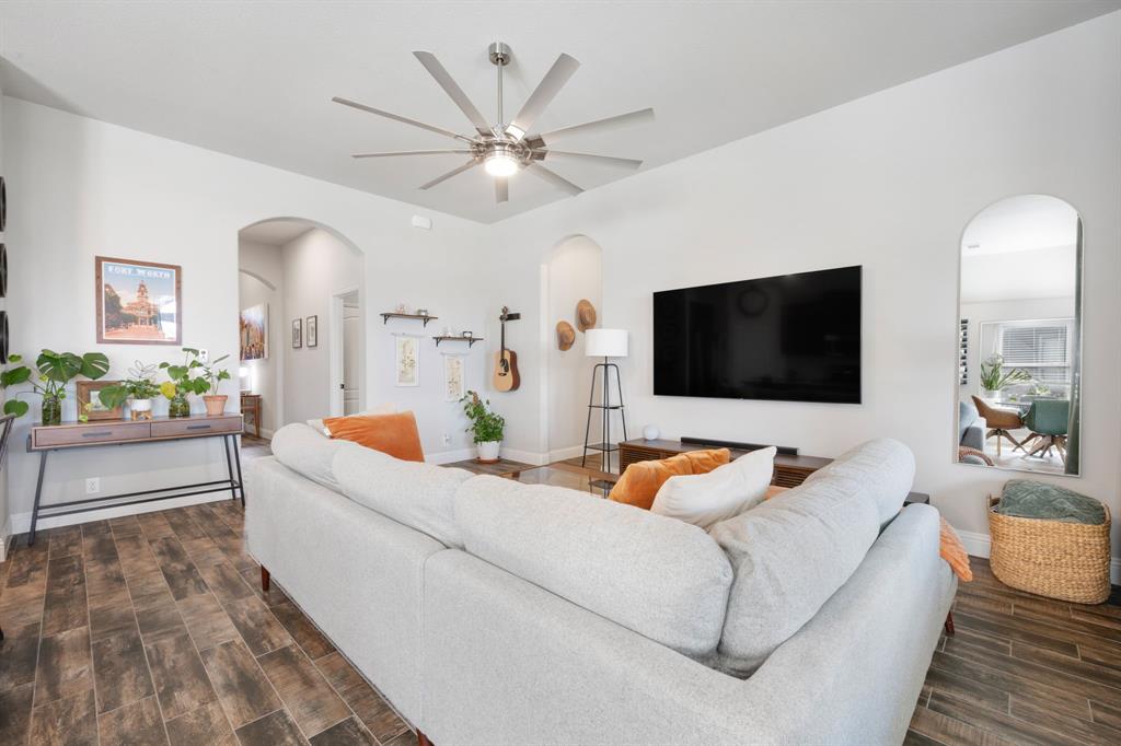 Live Oak Creek - Residential