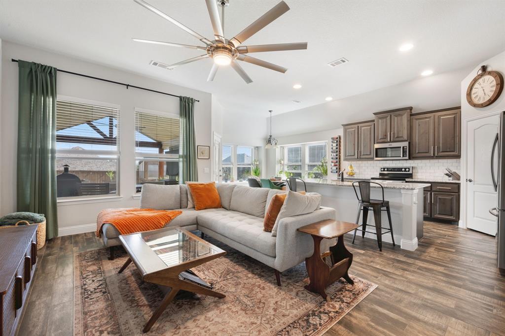 Live Oak Creek - Residential