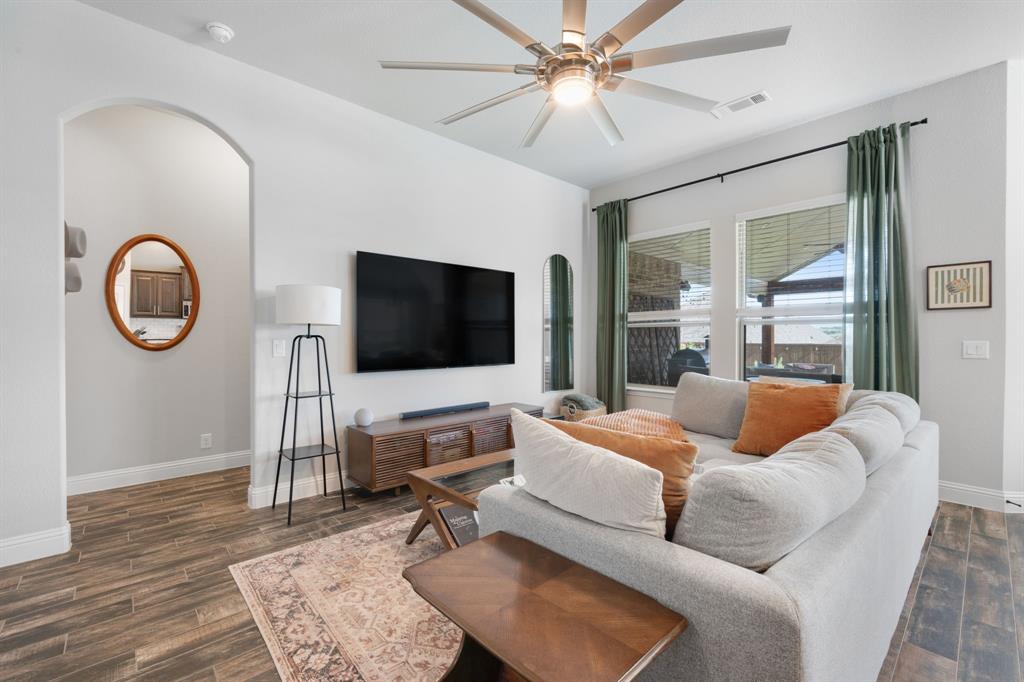 Live Oak Creek - Residential