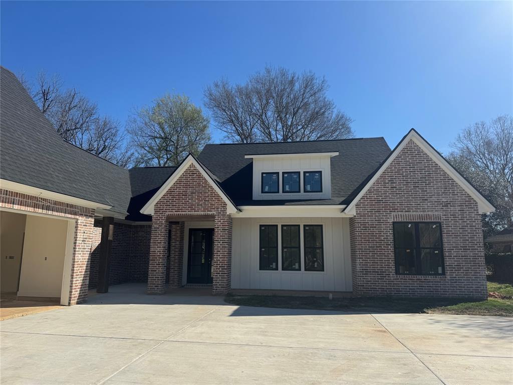 Gorgeous BRAND-NEW CONSTRUCTION on this beautiful lot located on Autumn Ridge Drive, back facing #10 fairway. This home features a fantastic layout boasting 4 bedrooms, 3 full bathrooms, 2 half bathrooms with one connected to the patio and a bonus room! Featuring an open concept floorplan, huge pantry and laundry room, entertaining space galore and equipped with an outdoor kitchen! A two-car garage with an additional single car garage with a beautiful courtyard in the front and picturesque backyard with top notch views! 24 hour guarded subdivision. Community swimming pool. Tennis and basketball courts. 24-hour gym. Access to Golf Course Clubhouse! Exclusive neighborhood and located off I-220 and Swan Lake! Perfect location. Bossier Schools! Close to BAFB! This home is currently under construction with a spring completion date. Scoop it up now before it's gone!