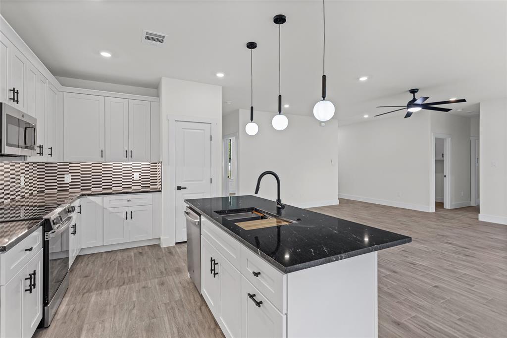 Canyon Creek - Residential