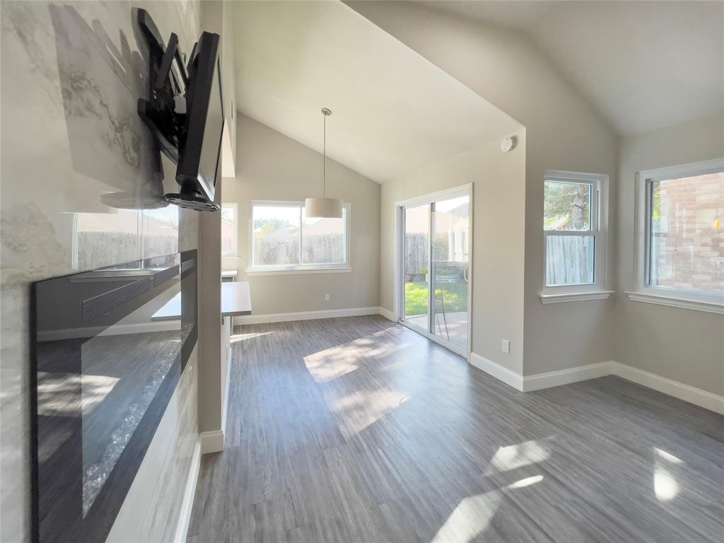 Wood Glen 01 Rep - Residential