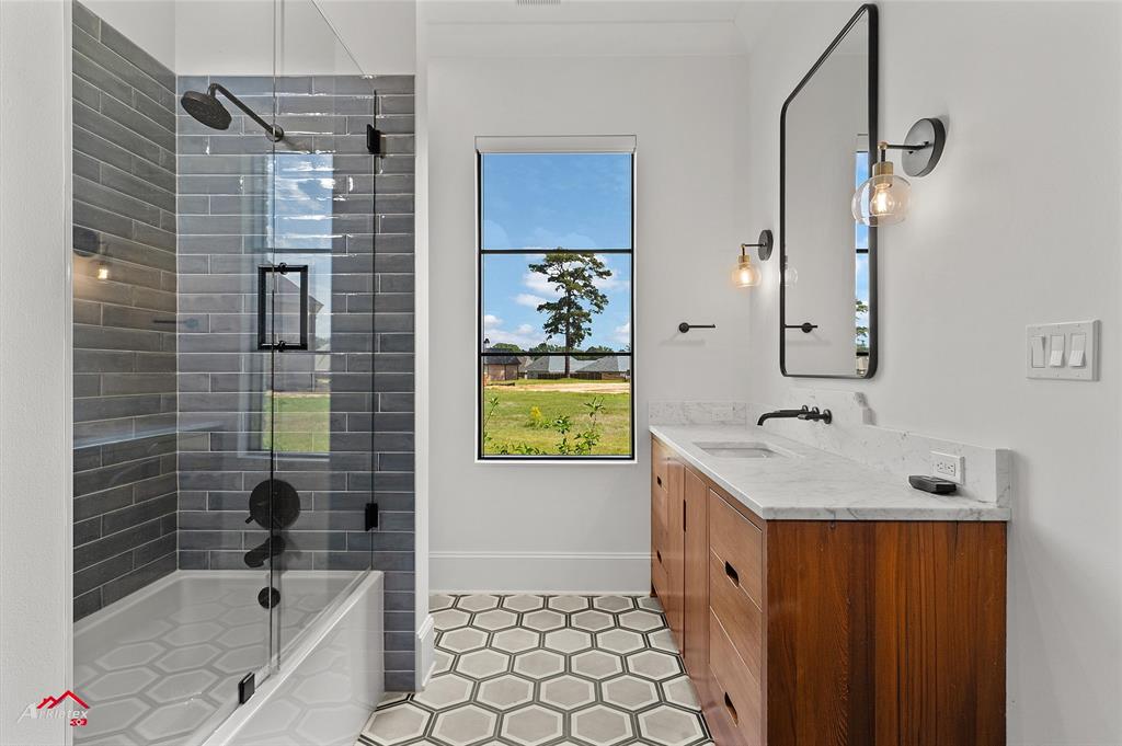 Lost River South - Residential