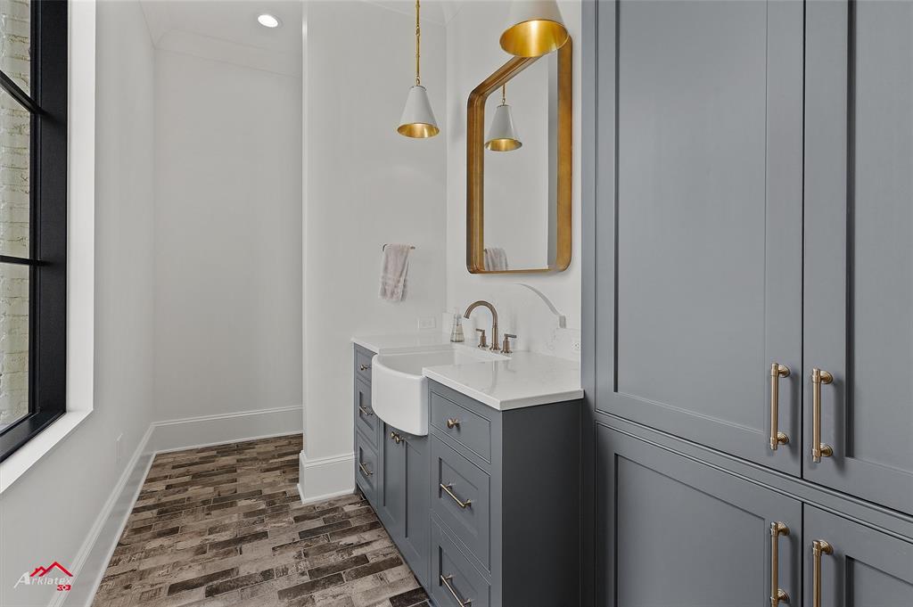 Lost River South - Residential