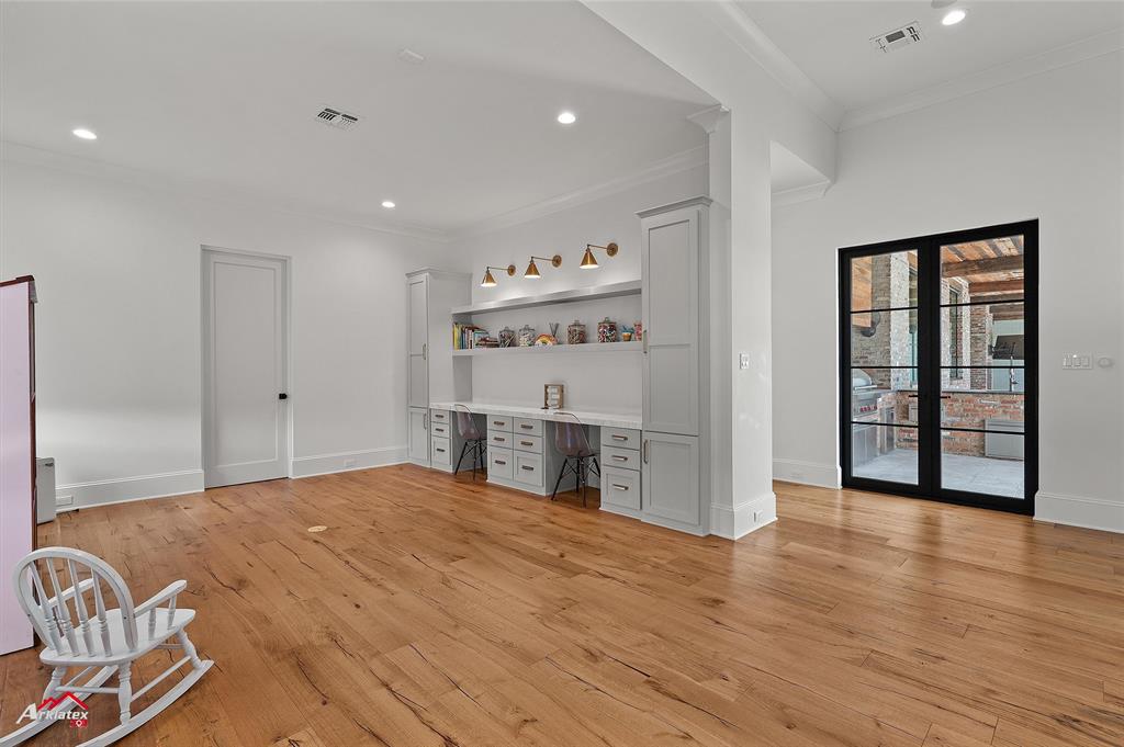 Lost River South - Residential