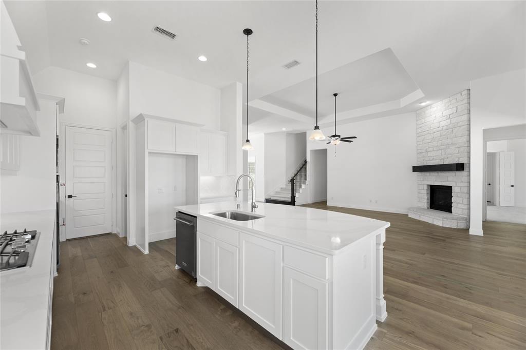 Breezy Hill - Residential