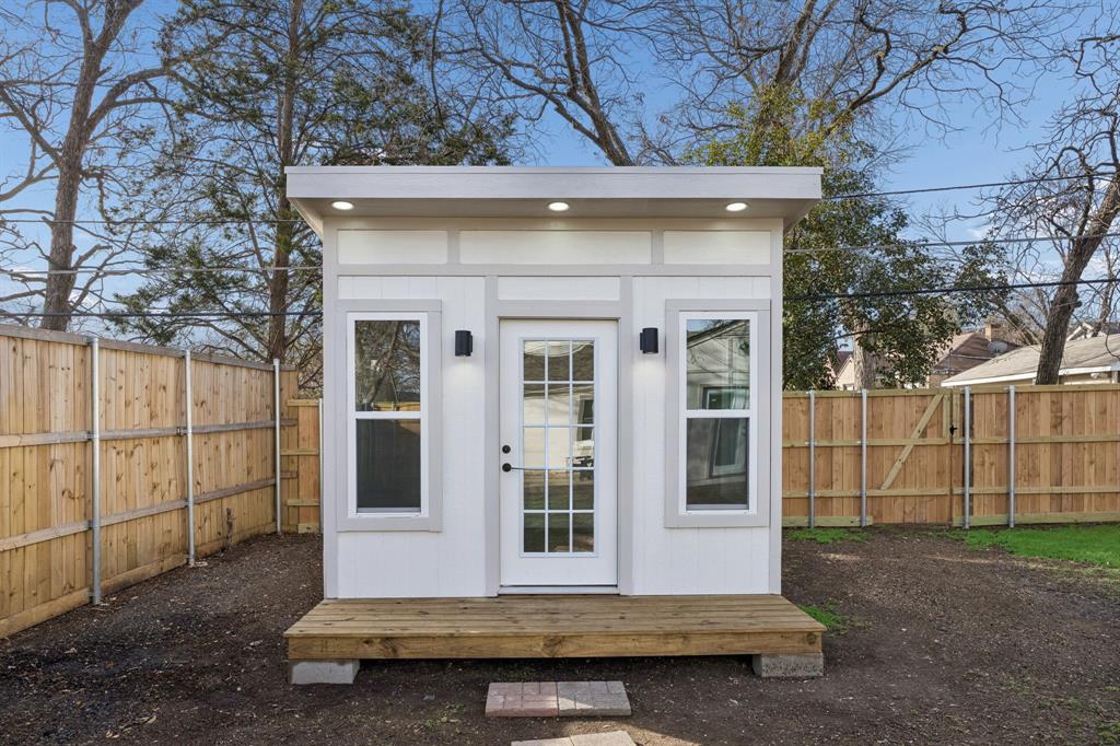 Elmwood - Residential