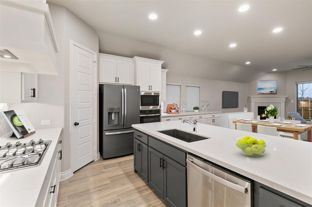 Mustang Lakes Ph 2a - Residential Lease